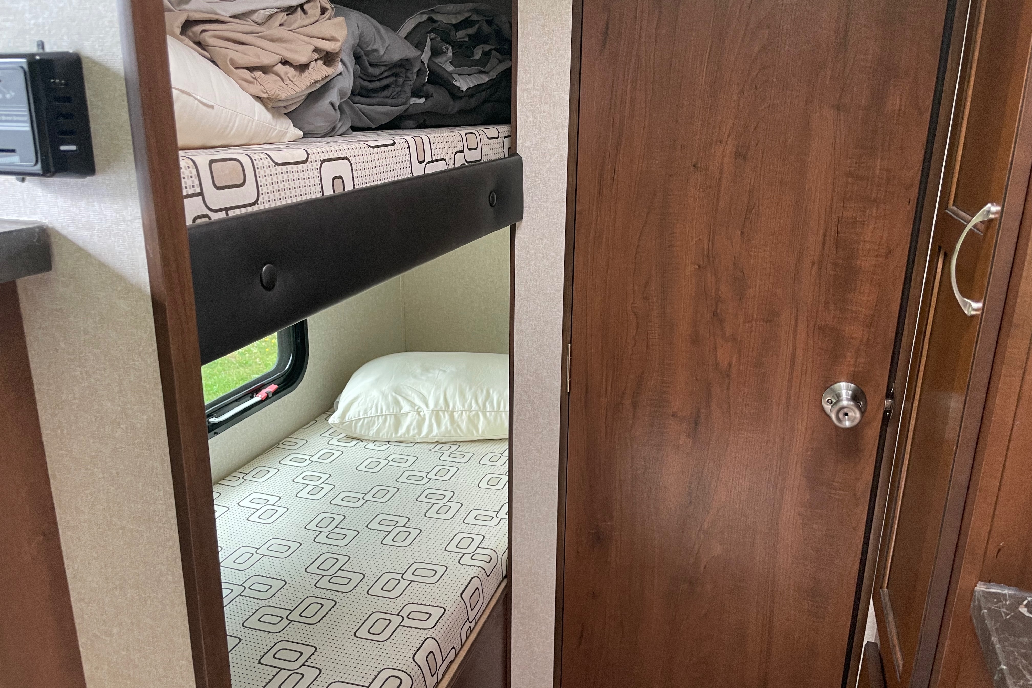 Laur's Lair - Tiny Camping Trailer, sleeps 4