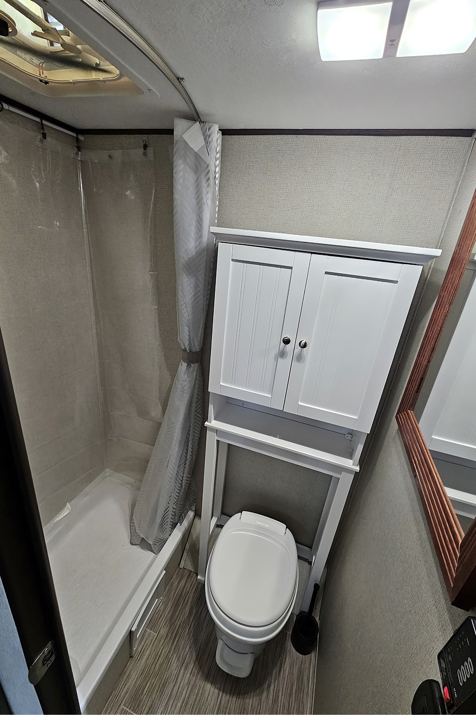 NEW LISTING ! | OSCAR | Forest River Navi 16BH | Vivre la Route !