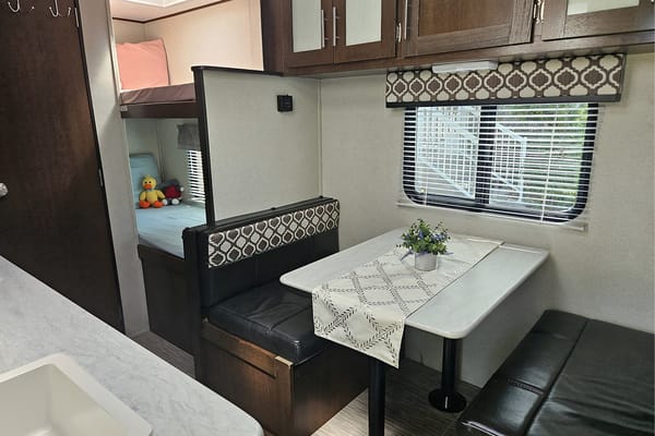 NEW LISTING ! | OSCAR | Forest River Navi 16BH | Vivre la Route !