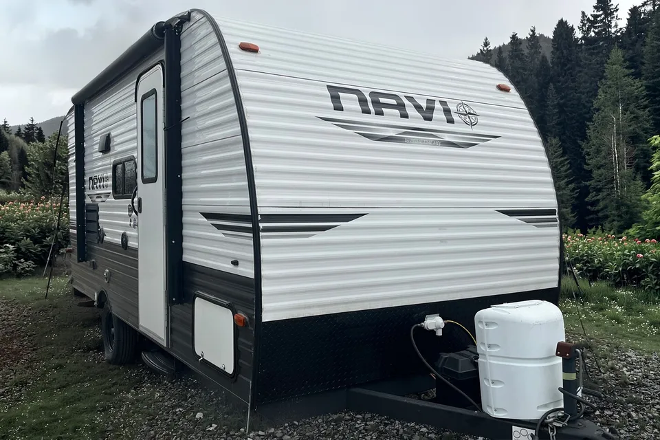 NEW LISTING ! | OSCAR | Forest River Navi 16BH | Vivre la Route !