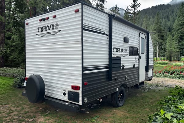 NEW LISTING ! | OSCAR | Forest River Navi 16BH | Vivre la Route !