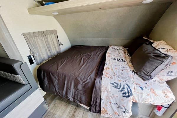 NEW Stocked, Deliverable Family Coachmmen Catalina