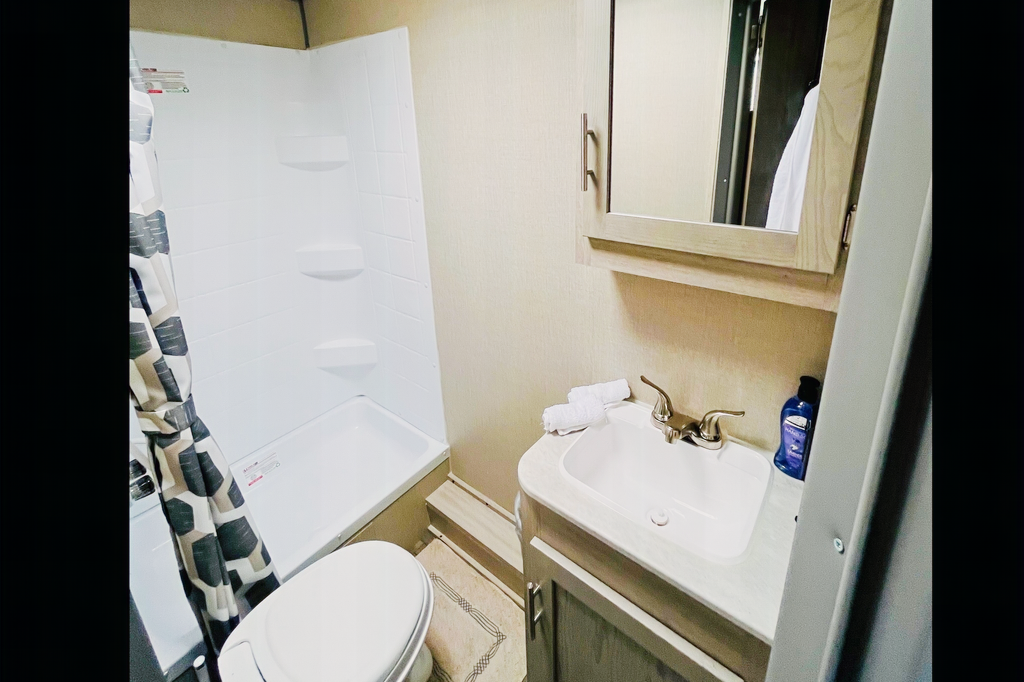 NEW Stocked, Deliverable Family Coachmmen Catalina