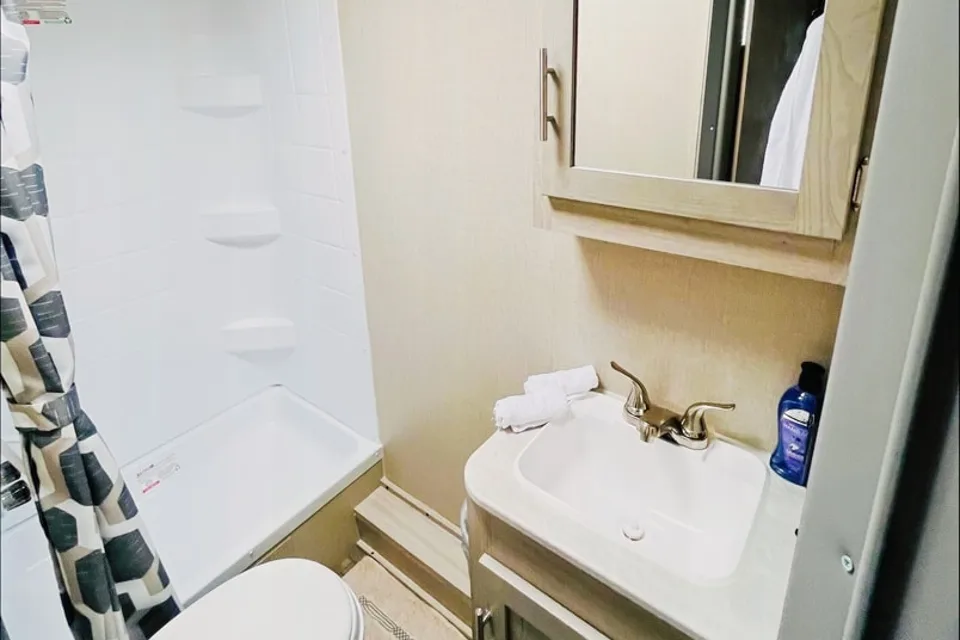 NEW Stocked, Deliverable Family Coachmmen Catalina