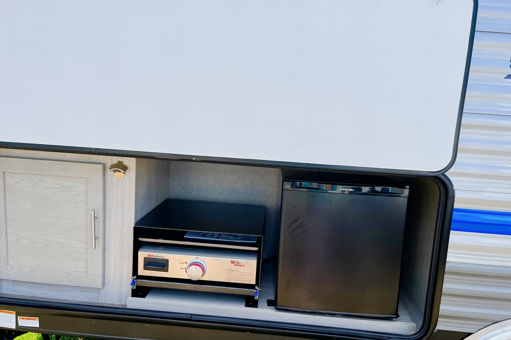 NEW Stocked, Deliverable Family Coachmmen Catalina