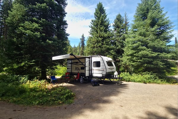 Furnished, stocked, and ready for an adventure! Jayco Jayflight 174BH Baja