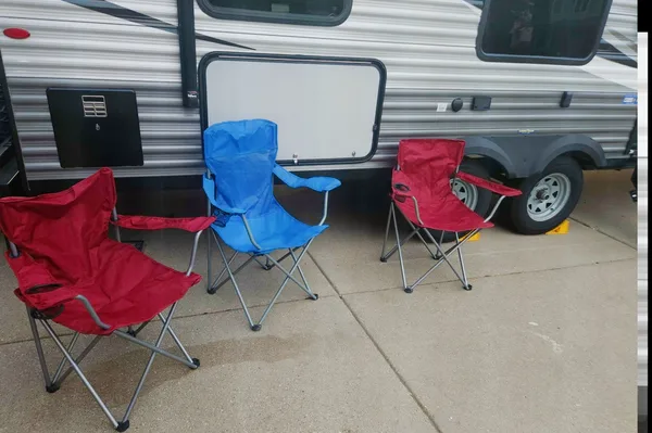 Happy Camper's Jayco Jayflight SLX Travel Trailer