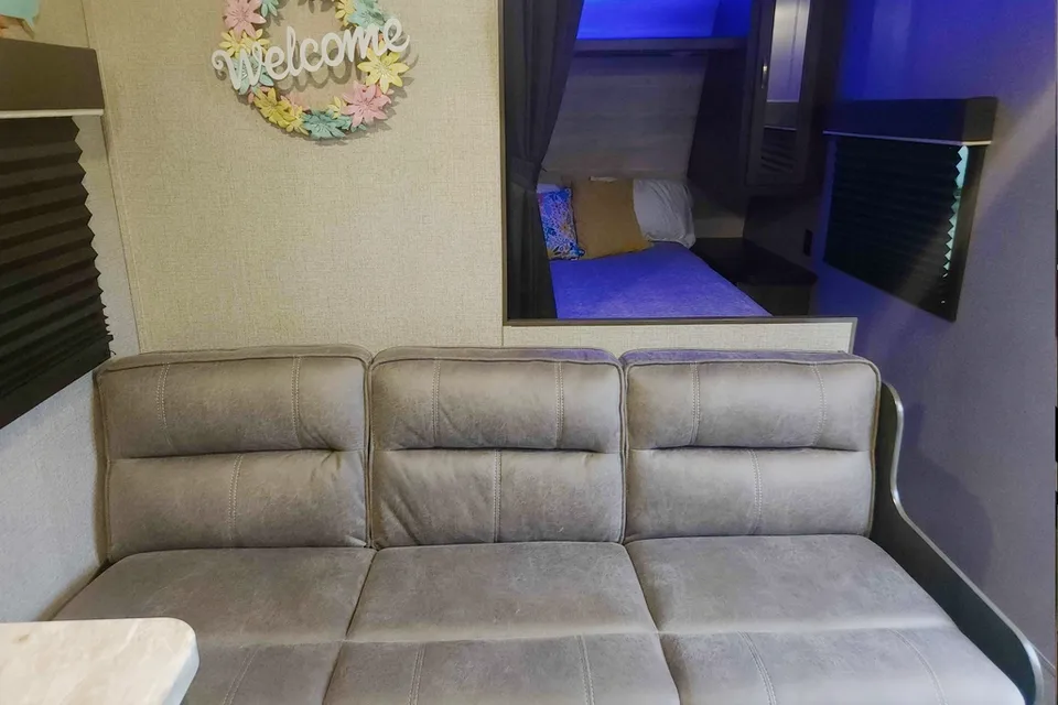 Happy Camper's Jayco Jayflight SLX  Travel Trailer