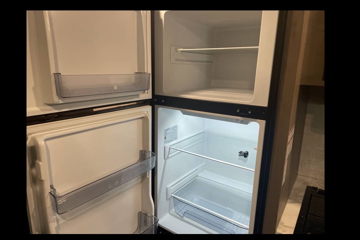 Happy Camper's Jayco Jayflight SLX  Travel Trailer