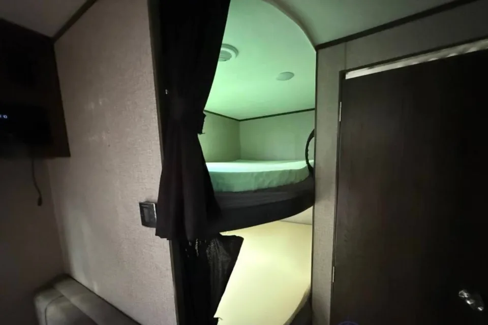 Happy Camper's Jayco Jayflight SLX  Travel Trailer