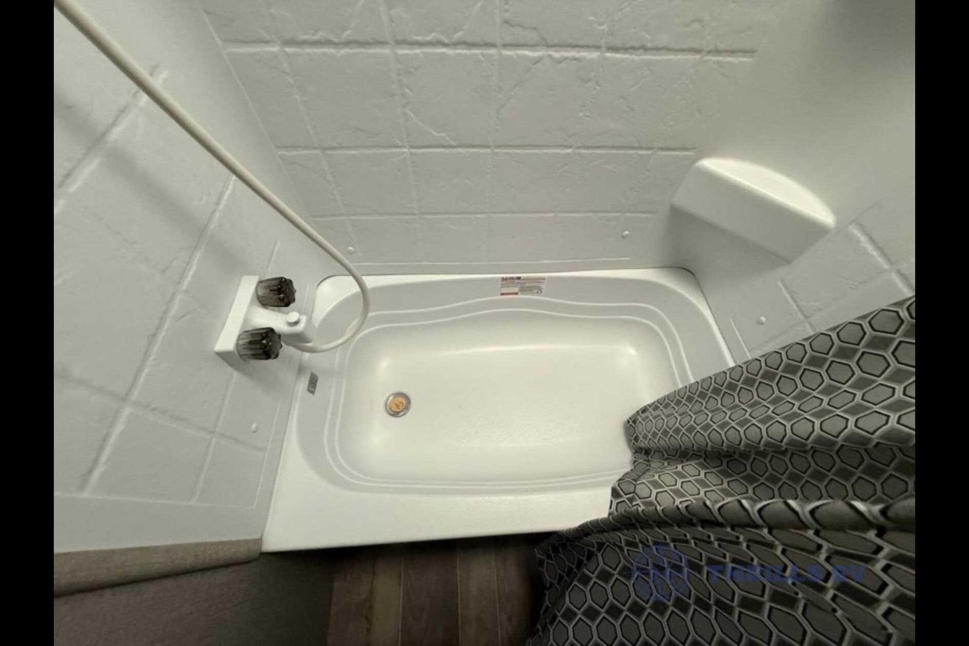 Happy Camper's Jayco Jayflight SLX  Travel Trailer