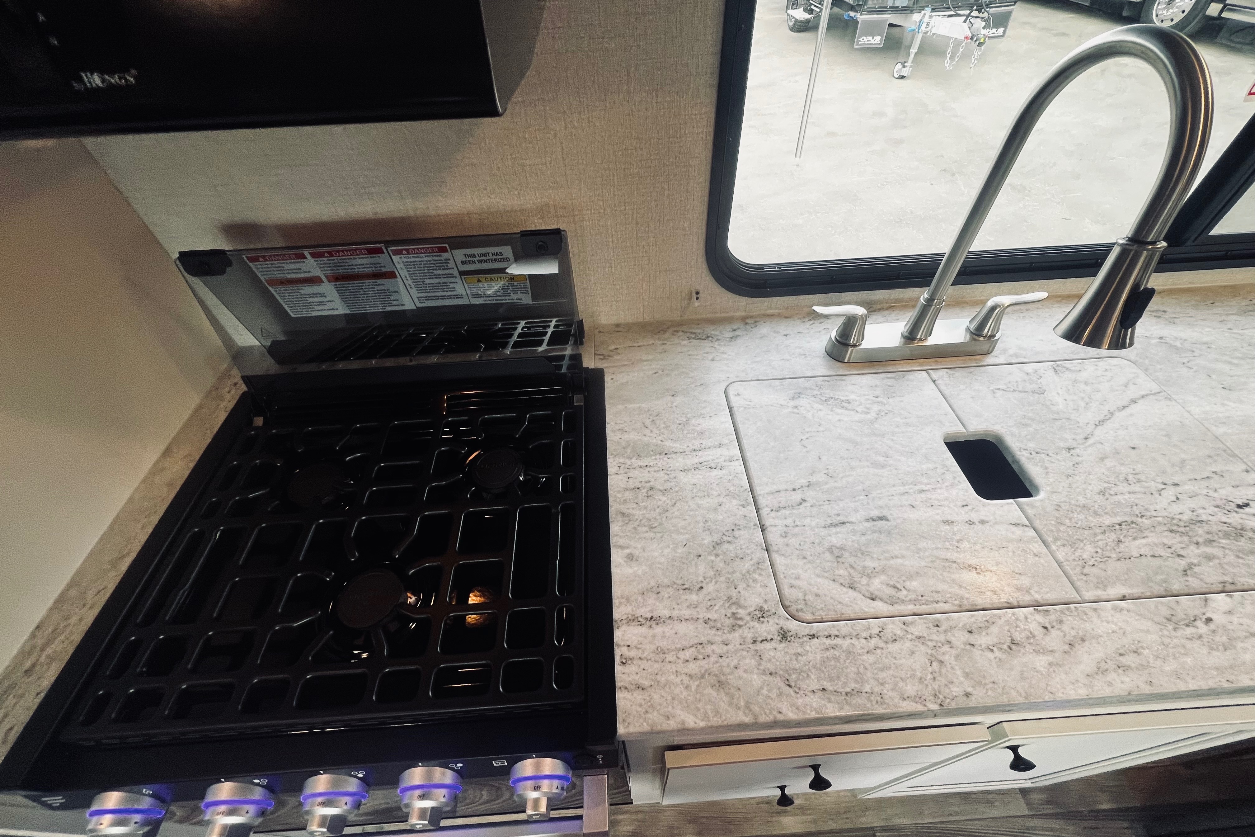 Ryan's Highland Ridge RV 242RL Travel Trailer