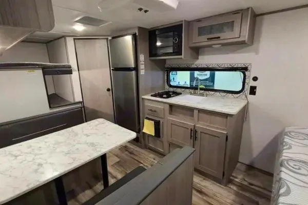 Viktoriya 's Coleman lantern LT22ft Travel Trailer