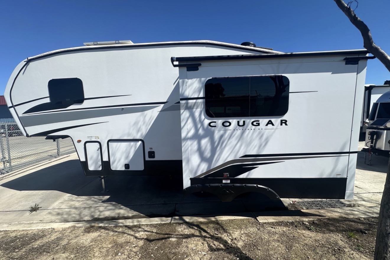 Edgar's Forest River Cougar Fifth Wheel