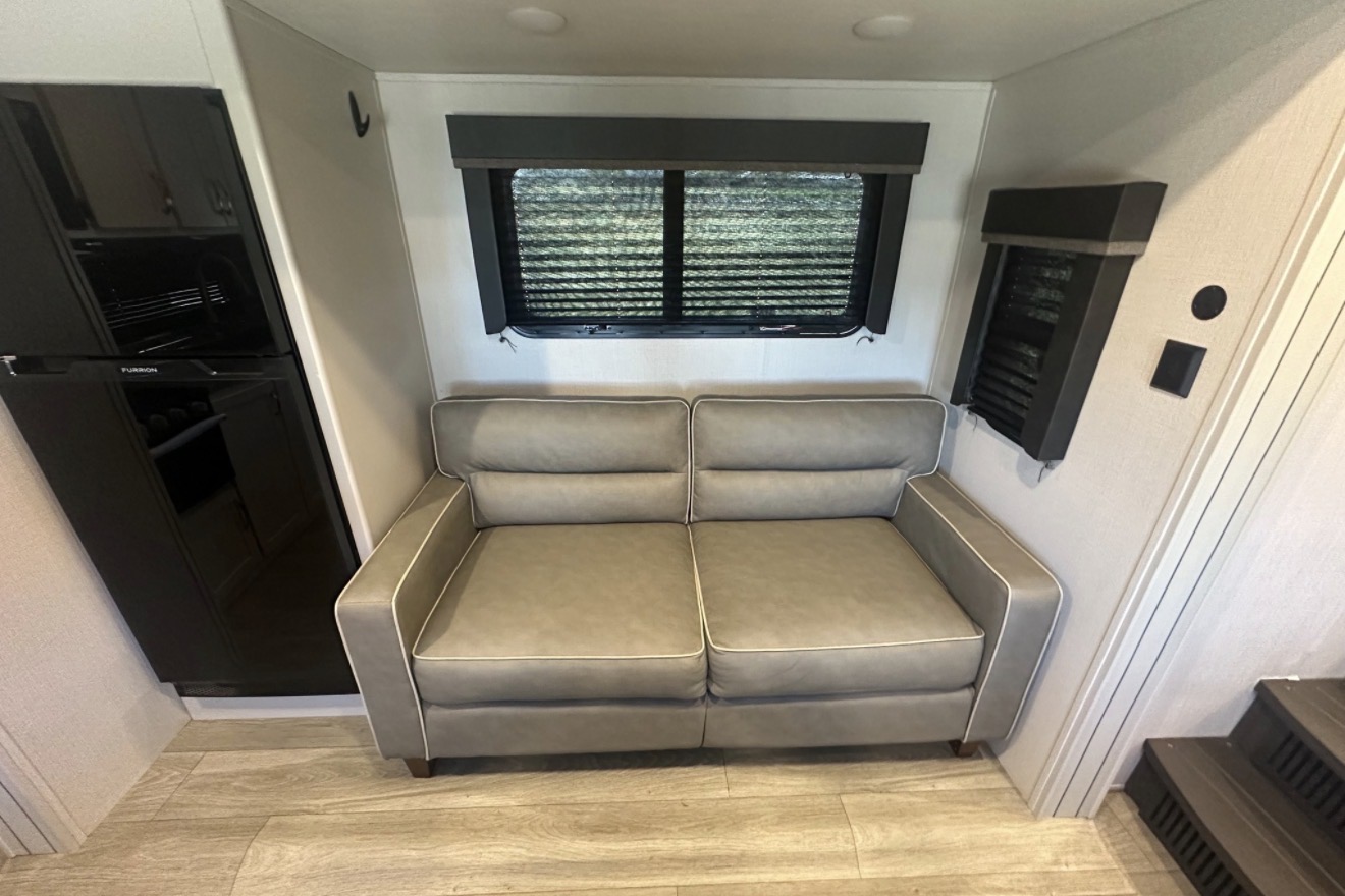 Edgar's Forest River Cougar Fifth Wheel