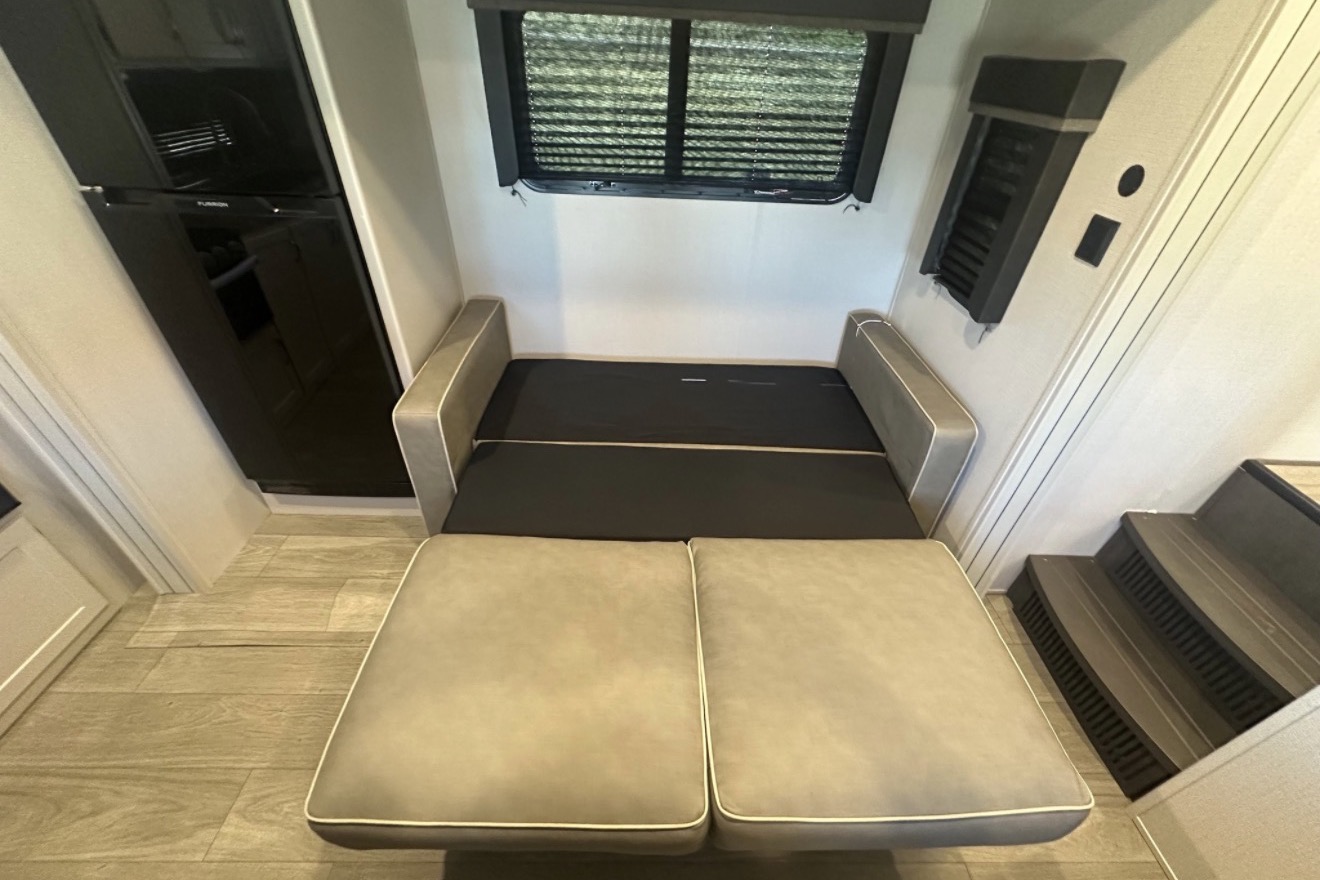 Edgar's Forest River Cougar Fifth Wheel