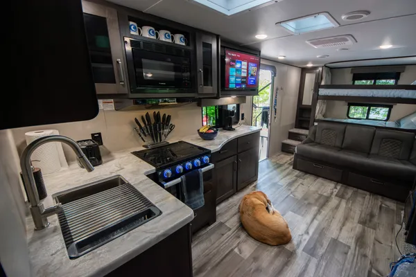 Newer Fully Stocked Camper great for Families or Couples