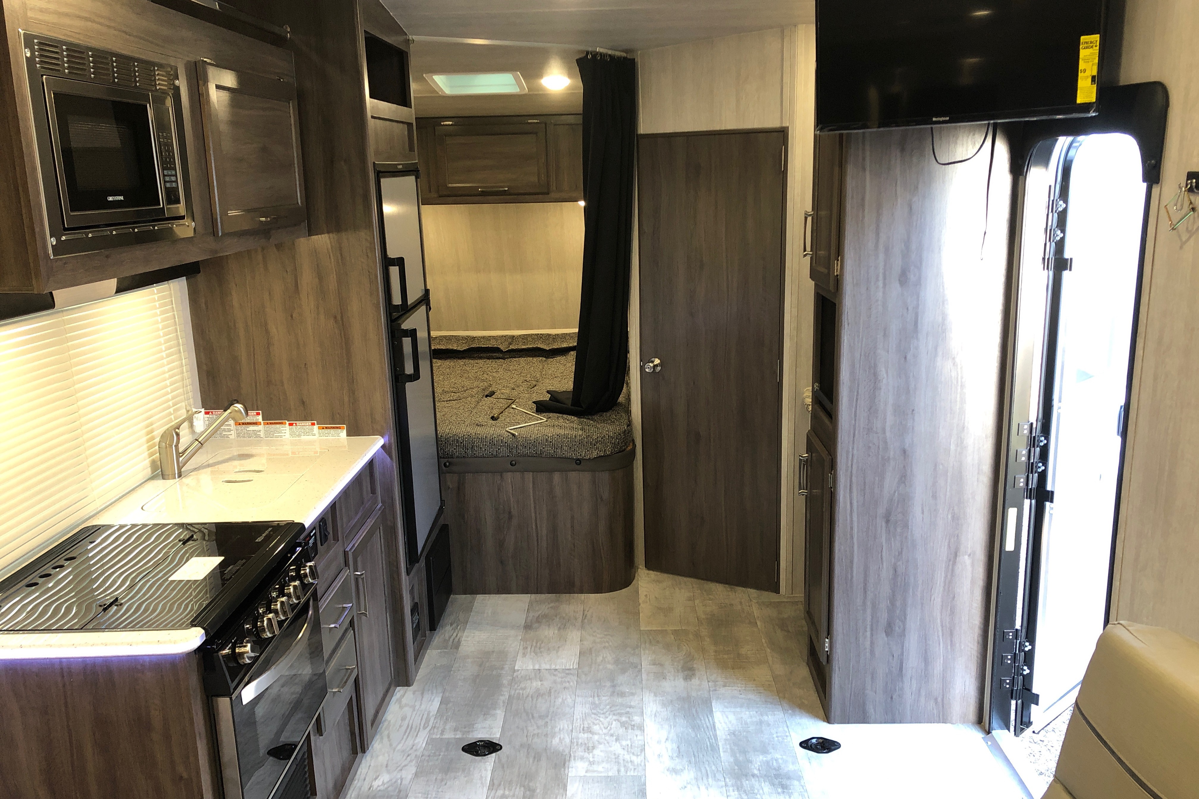 Omar's Genesis Supreme RV 23ss Toy Hauler