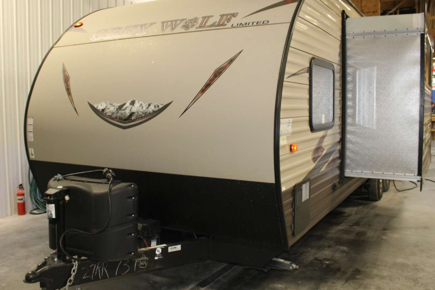 Sonny's Forest River Grey Wolf 27RR Toy Hauler