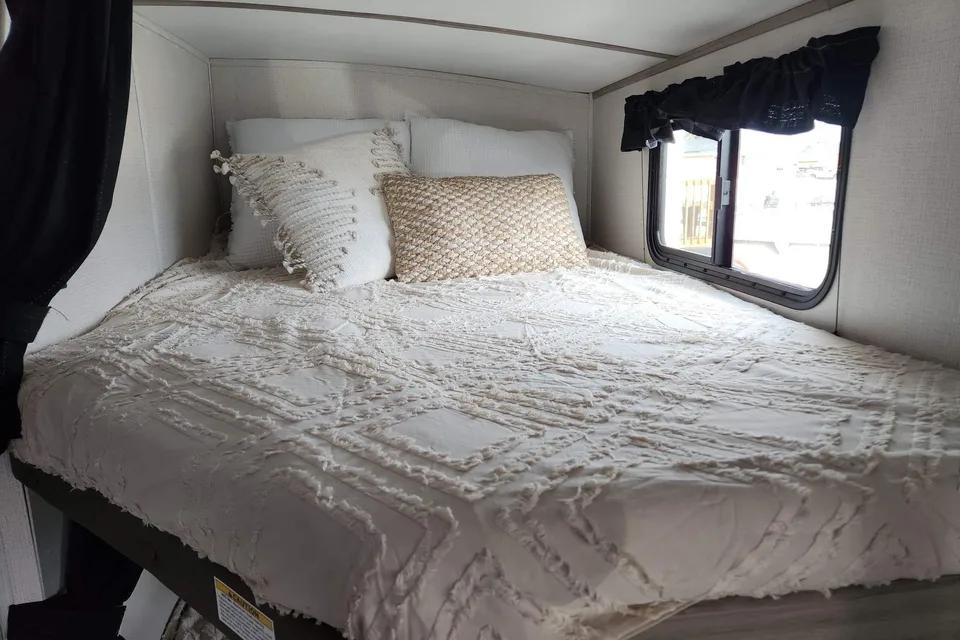 All INCLUSIVE Home Sweet Roam - Keystone Passport GT Trailer