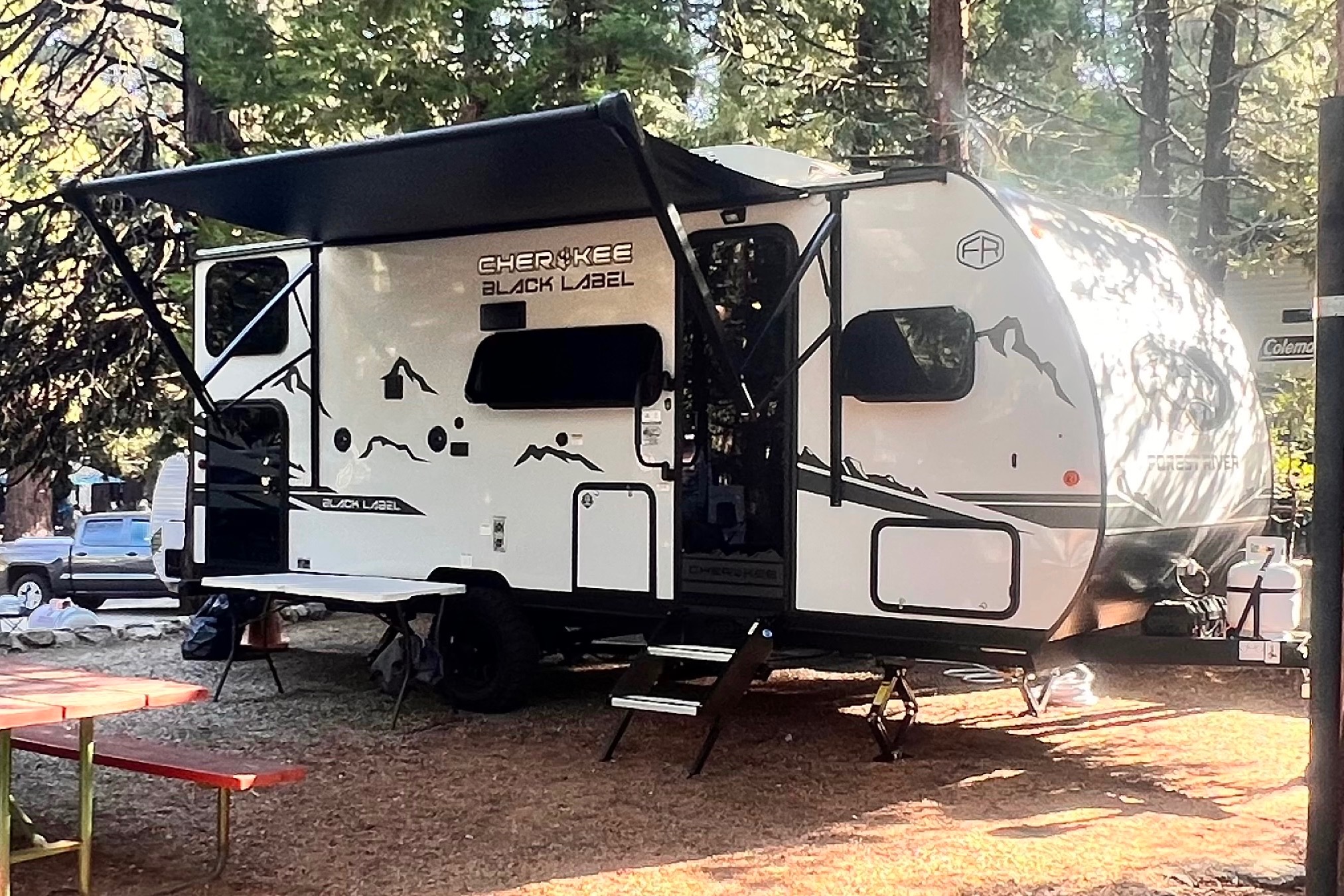 2025 Cherokee Wolf Pup near Sequoia and Yosemite