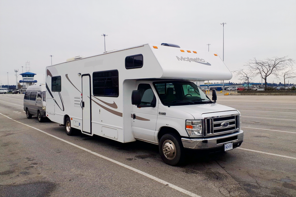 29ft, 8 sleep, Thor Motor Coach Ford E450 Class C