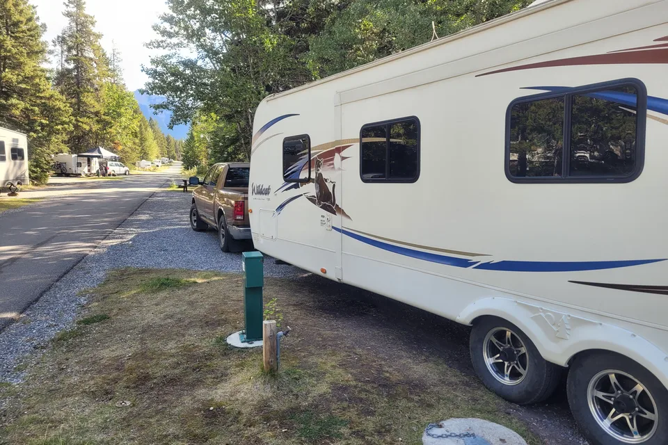 Large Bunkhouse trailer, under 10,000 Pounds!