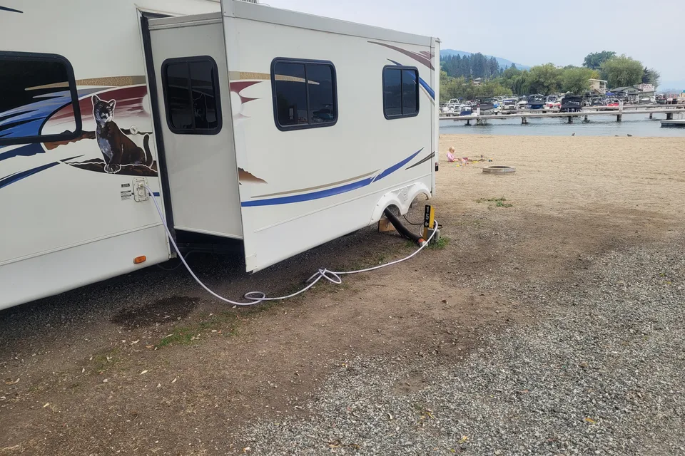 Large Bunkhouse trailer, under 10,000 Pounds!