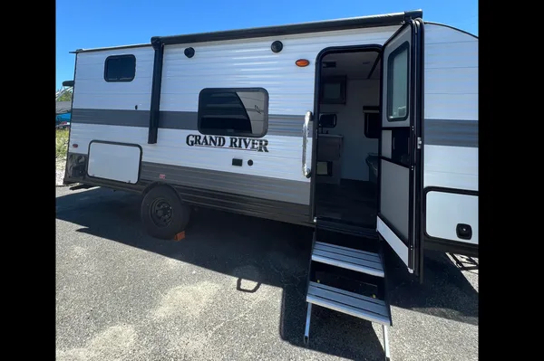 Grand River 22MB Travel Trailer