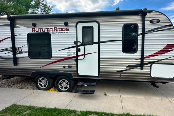 Sandra's Starcraft Autumn Ridge 235FB Travel Trailer