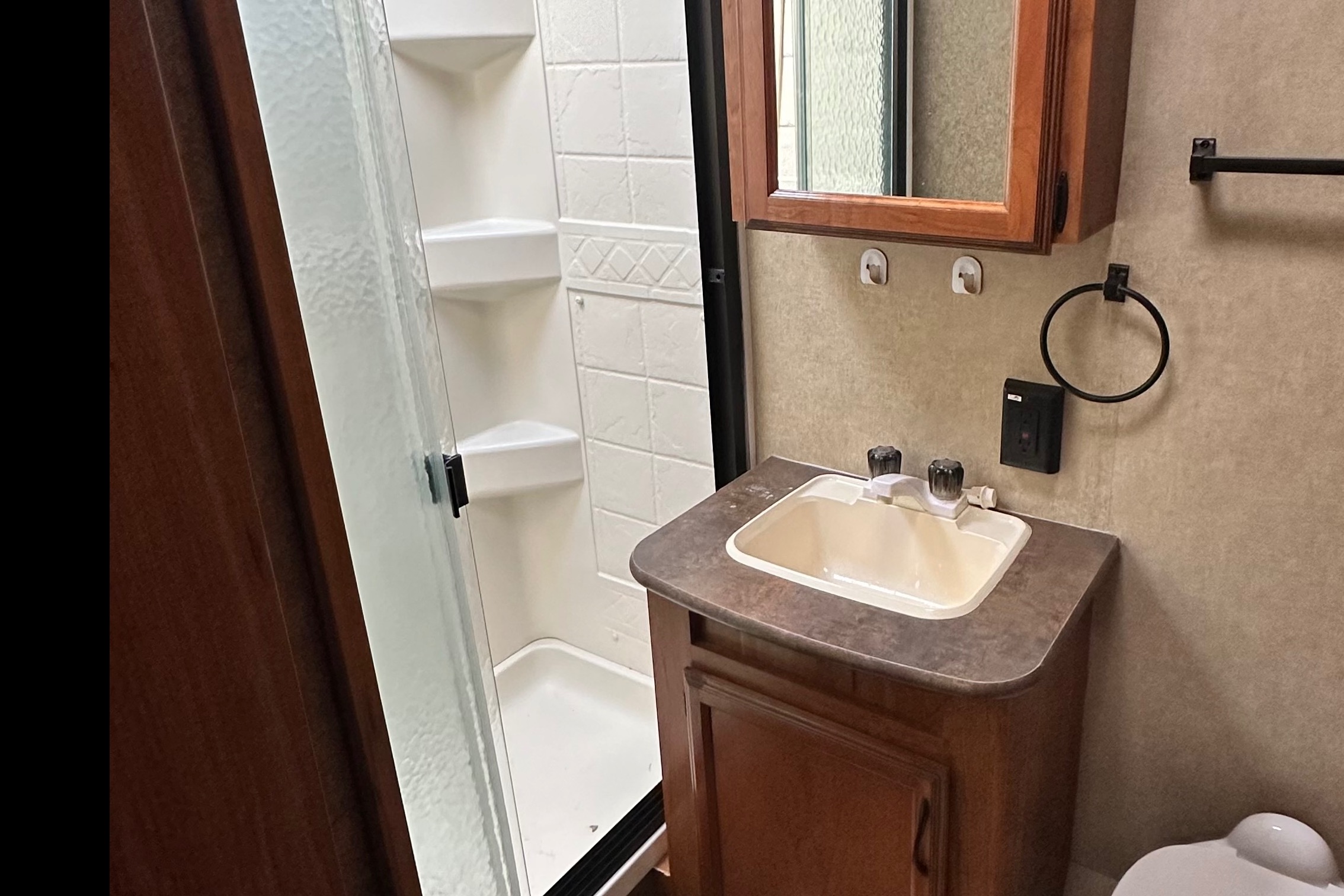 Sandra's Starcraft Autumn Ridge 235FB Travel Trailer