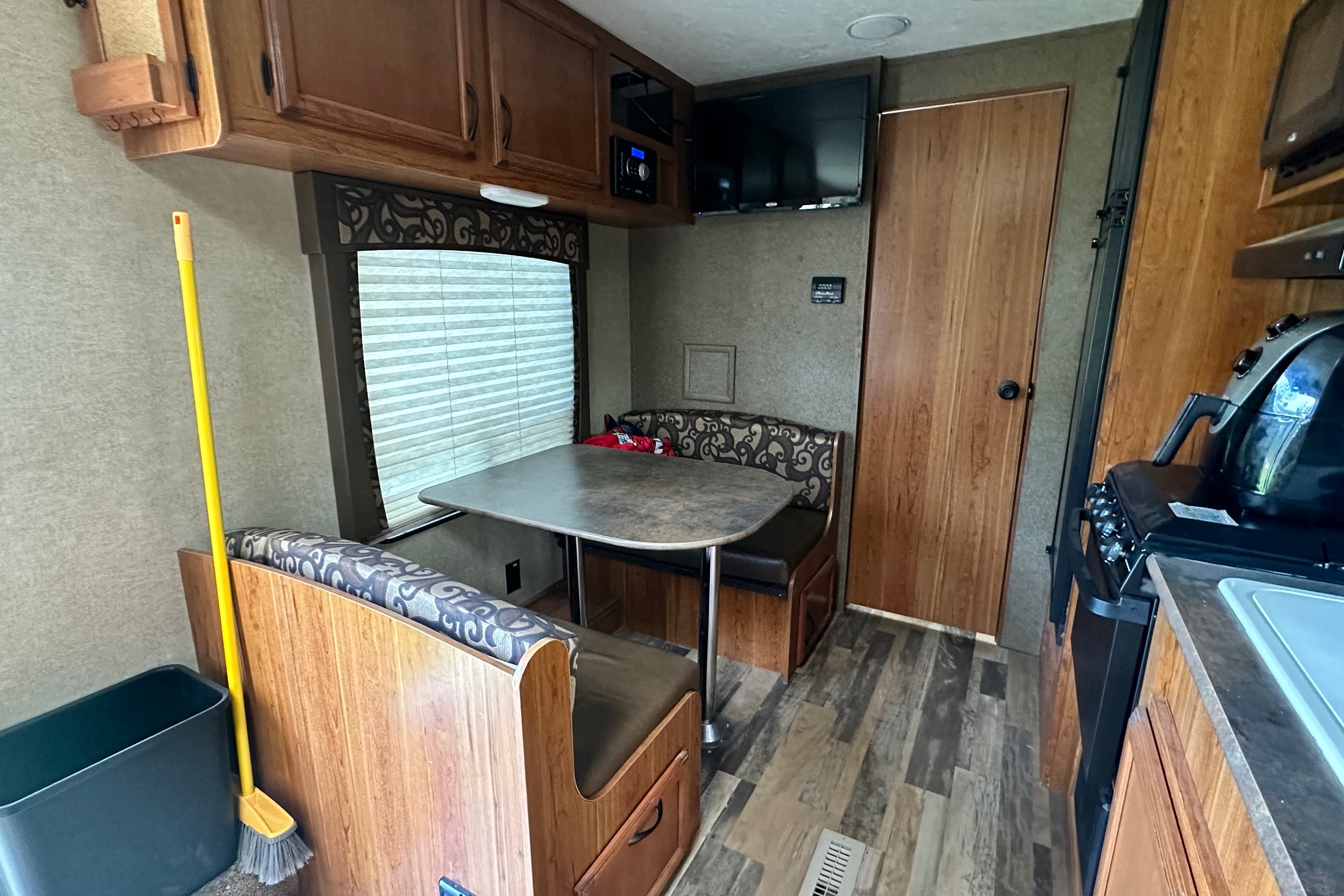 Sandra's Starcraft Autumn Ridge 235FB Travel Trailer