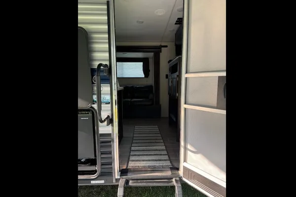 Great Camper with Bunks for Making Summer Memories!