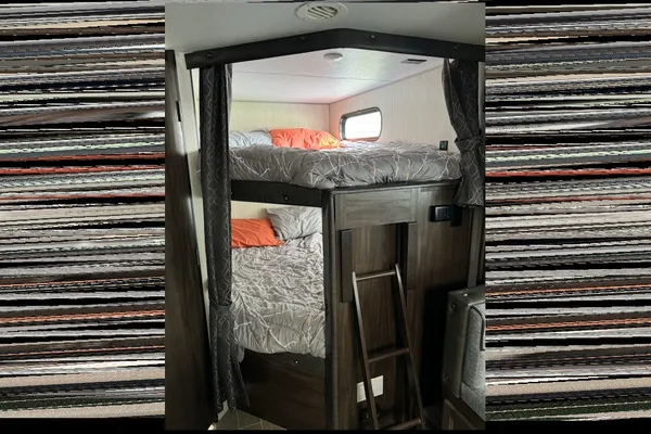 Great Camper with Bunks for Making Summer Memories!
