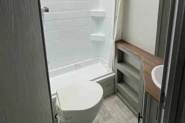 Matt & Sam’s Ibex 19BHEO Travel Trailer