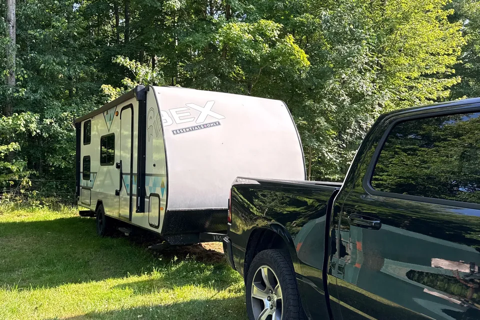 Matt & Sam’s Ibex 19BHEO Travel Trailer