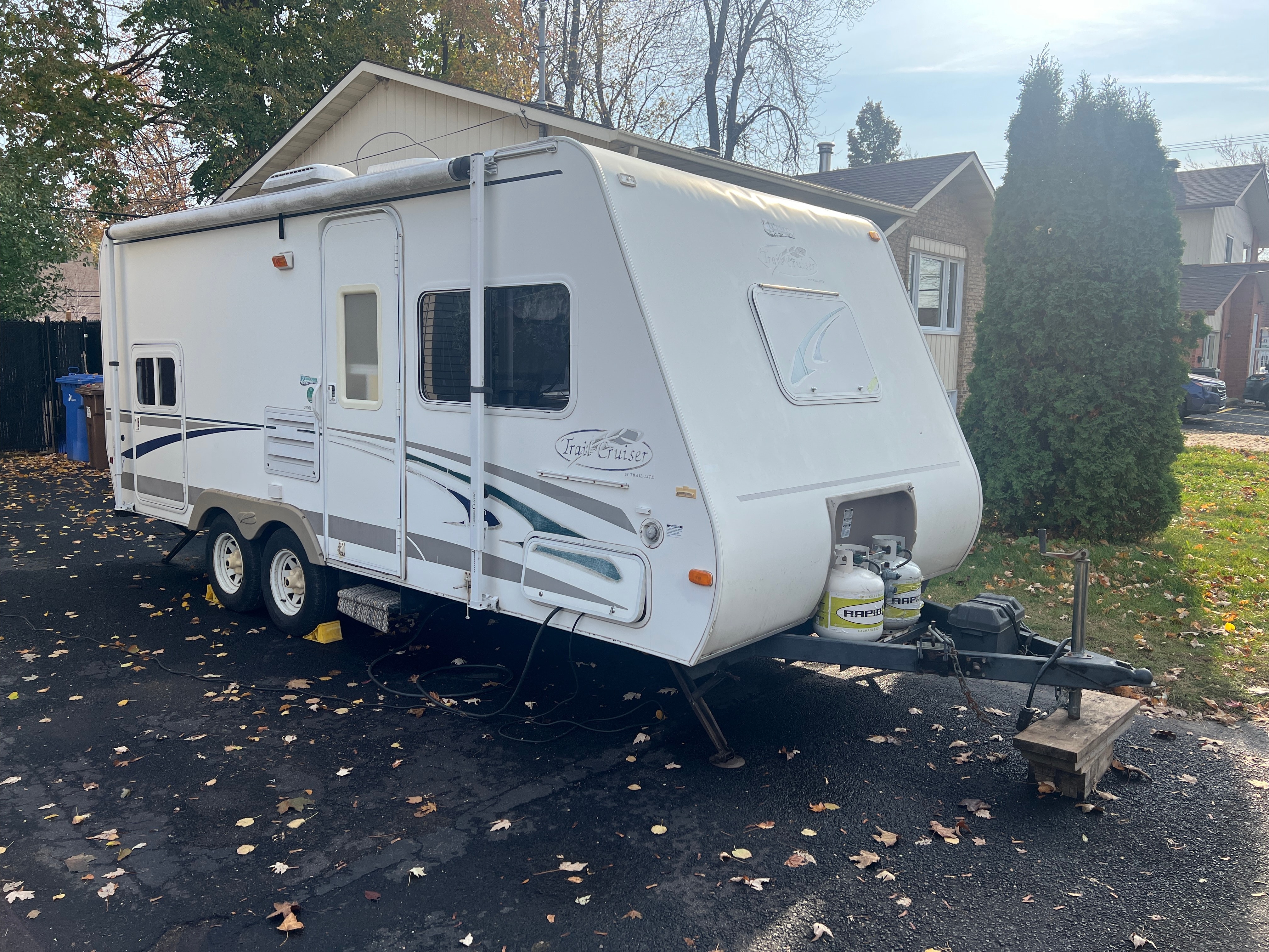 Evgeni's TRAIL-LITE Trail Cruiser Travel Trailer