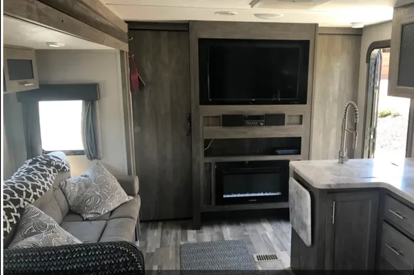Turnkey Forest River Vibe Travel Trailer