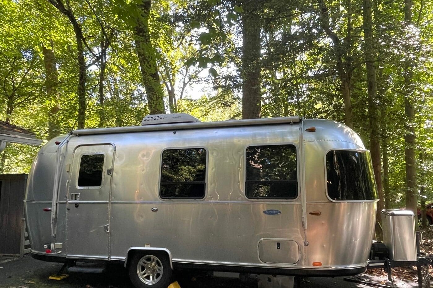 Magnolia 4 Airstream 22ft Bambi Sport **FULLY LOADED**