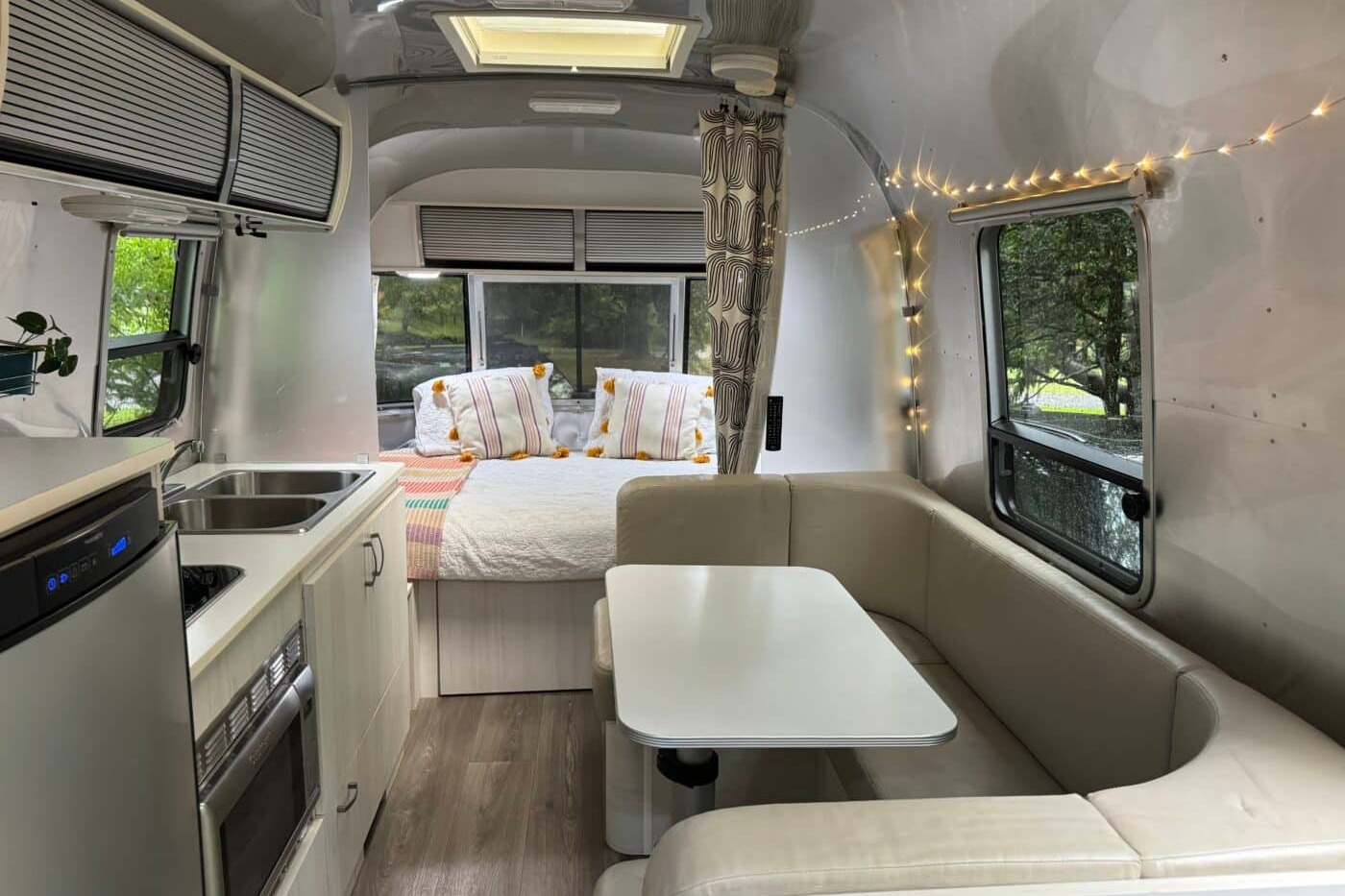 Magnolia 4 Airstream 22ft Bambi Sport **FULLY LOADED**
