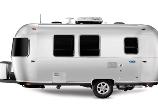 Magnolia 4 Airstream 22ft Bambi Sport **FULLY LOADED**