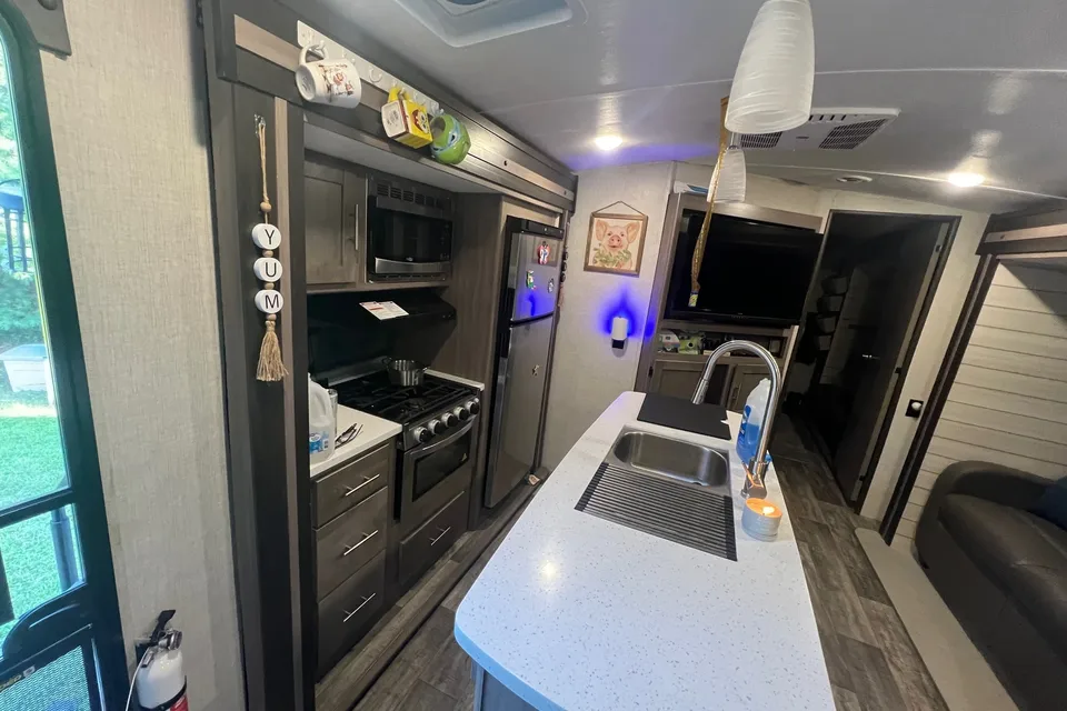 Sunset trail 331Bh Travel Trailer