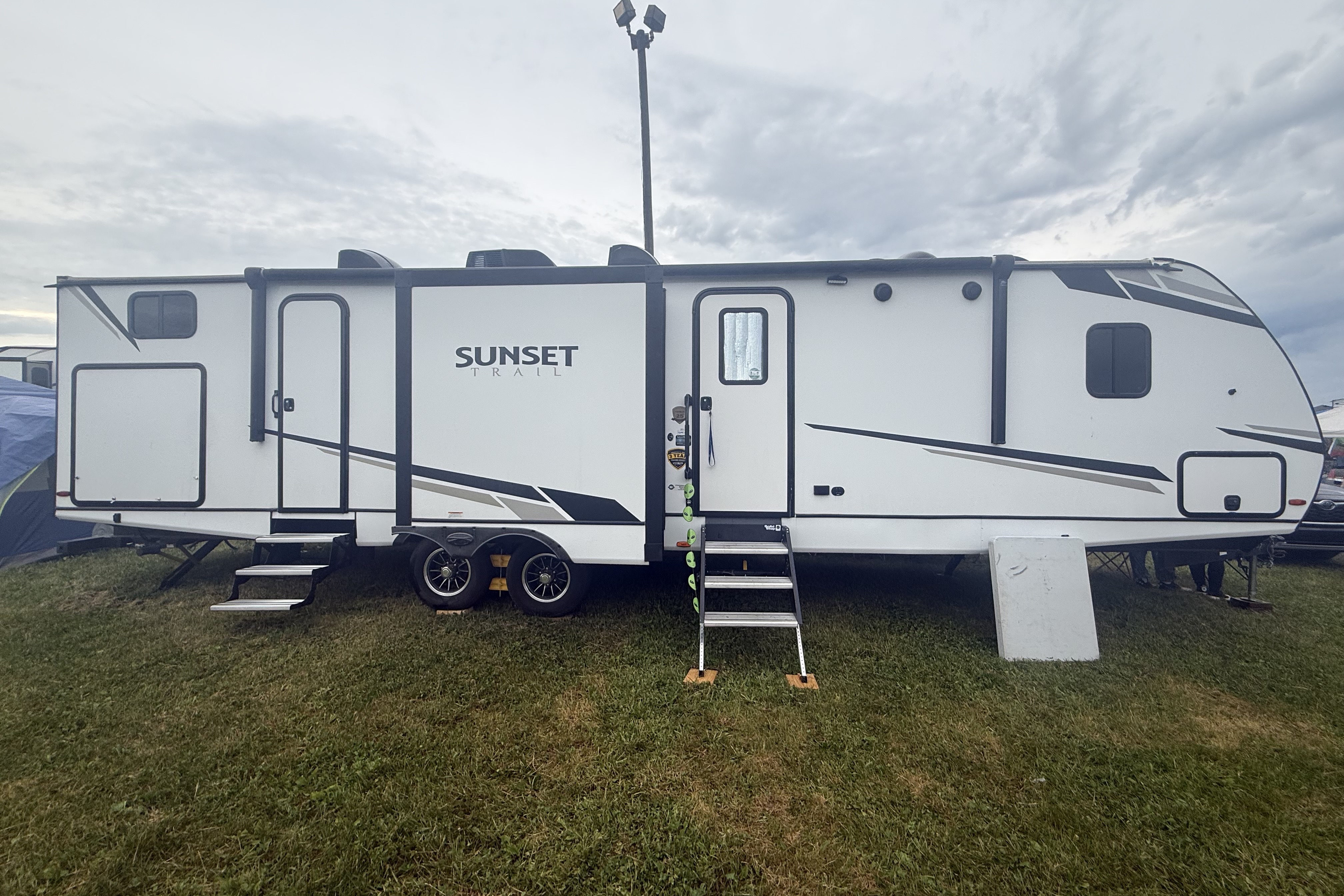 Sunset trail 331Bh Travel Trailer