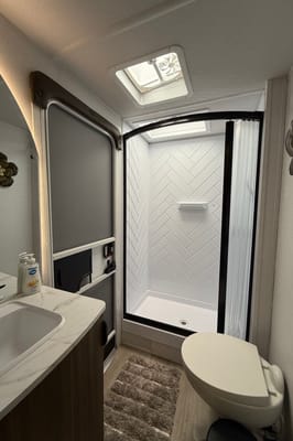 2026 Salem, Bunkhouse, Sleeps 8, $500 Deposit, Bed Linens included