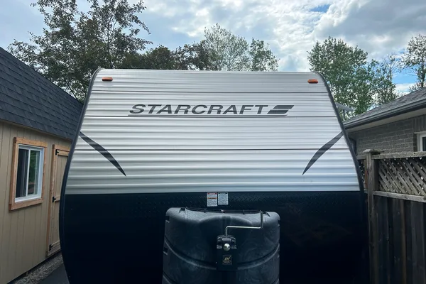 Jodi and Jerry’s Starcraft Autumn Ridge 24ft Travel Trailer