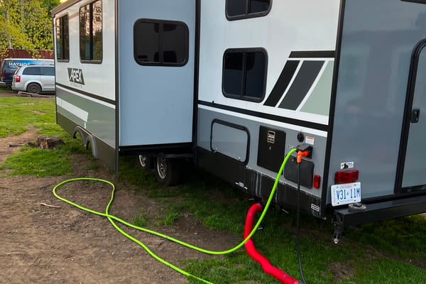 Peter's Coachman Apex 290BHS Travel Trailer
