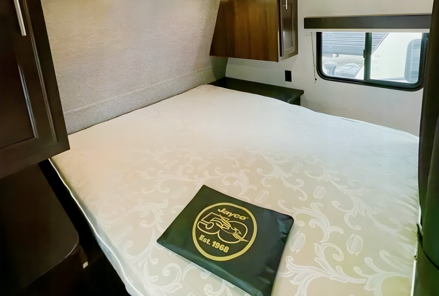 Jayco Rocky Mountian 24BHSW Travel Trailer