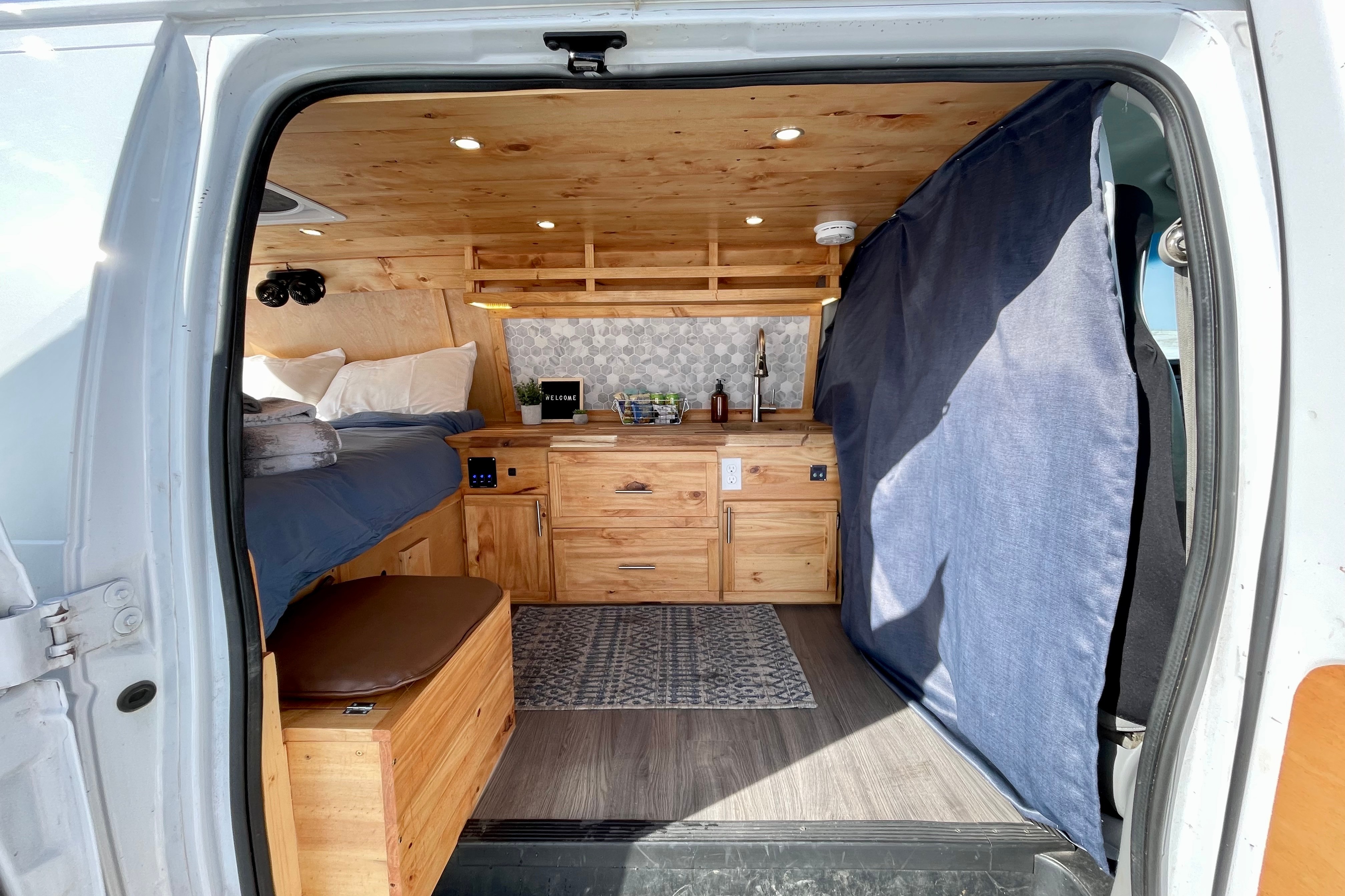 Leo the Camper Van