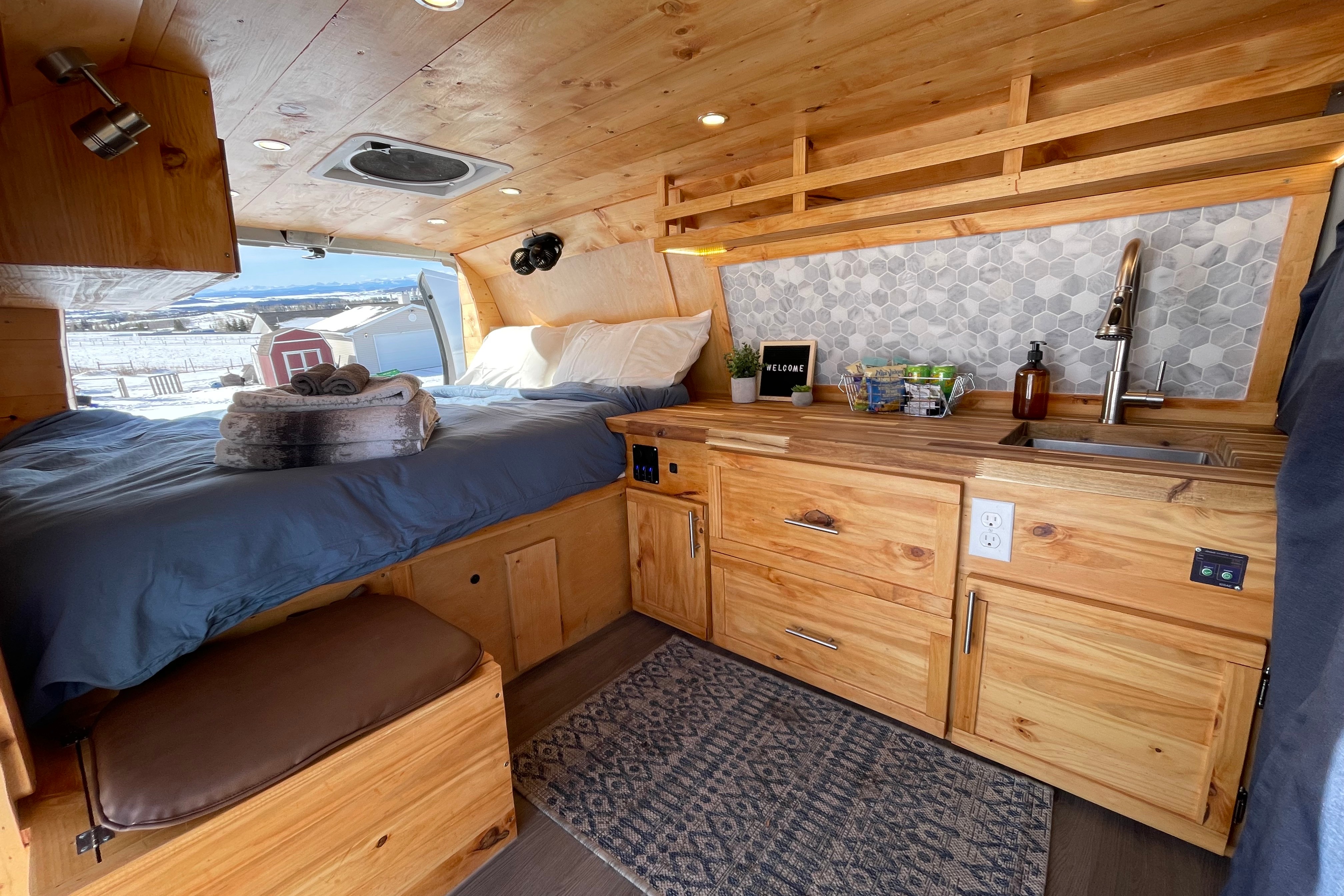 Leo the Camper Van
