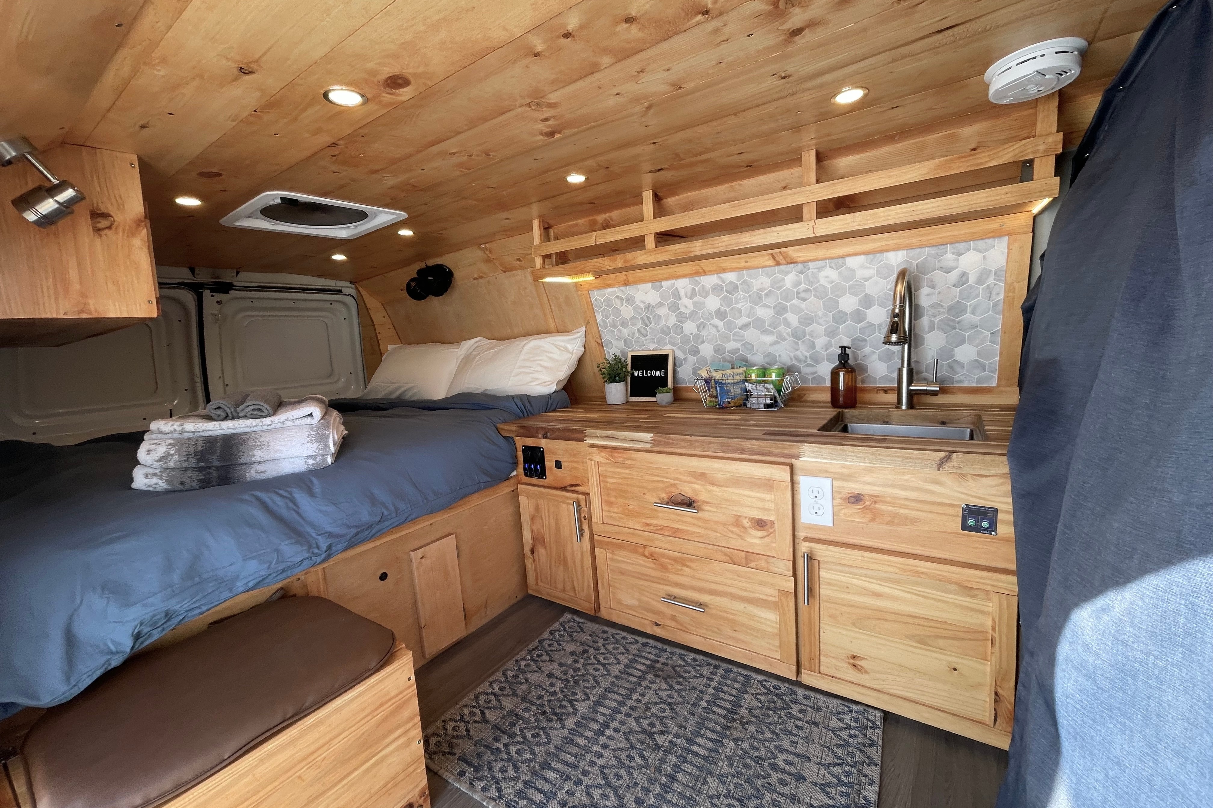 Leo the Camper Van